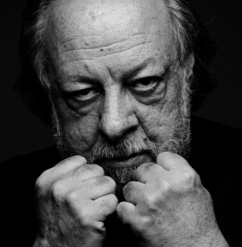 Ricky Jay with fists up Ricky Jay with fists up