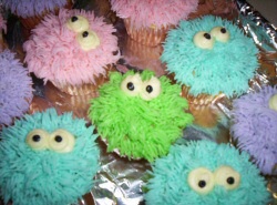 Furry Muppet Cupcakes Furry Muppet Cupcakes