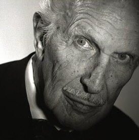 Vincent Price working a tux Vincent Price working a tux