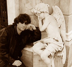 Neil Gaiman with friend