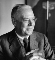 Wallace Stevens smiling Wallace Stevens smiling