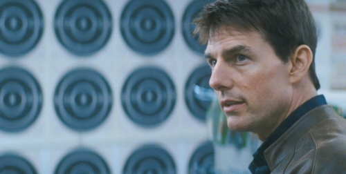 Tom Cruise in Jack Reacher Tom Cruise in Jack Reacher
