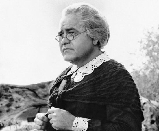 Jonathan Winters as Maude Frickert Jonathan Winters as Maude Frickert