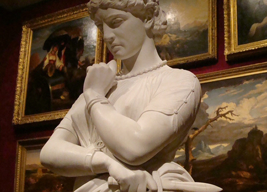 Medea statue